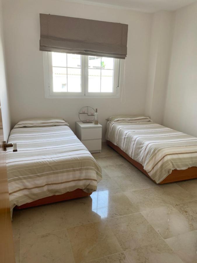 Residencial Duquesa Apartamento San Luis de Sabinillas Exterior foto